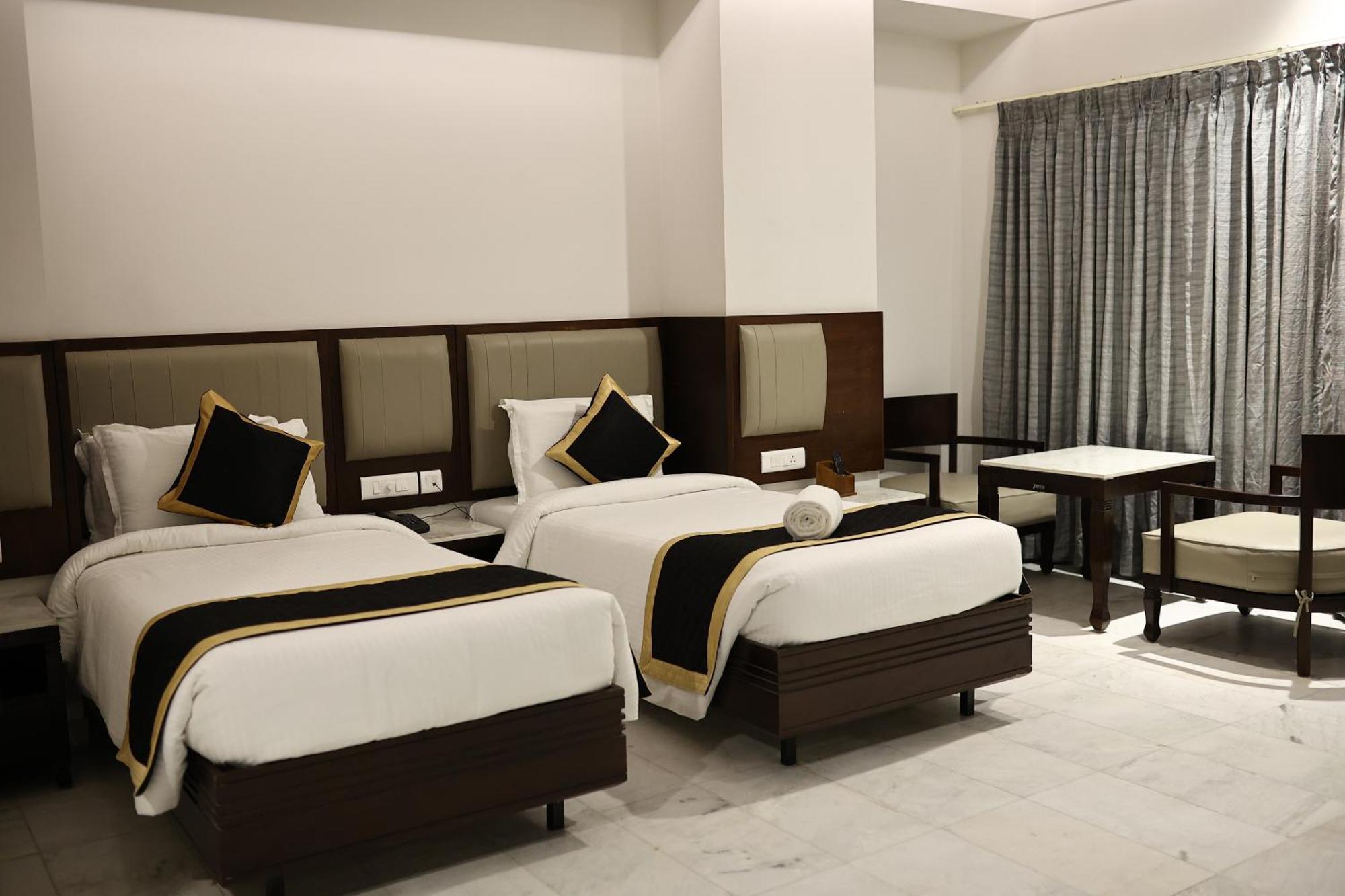 Hotel Saratharajans Madurai Exterior photo